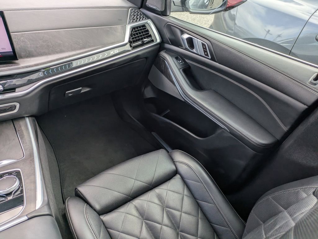Used 2024 BMW X5 sDrive40i image 20