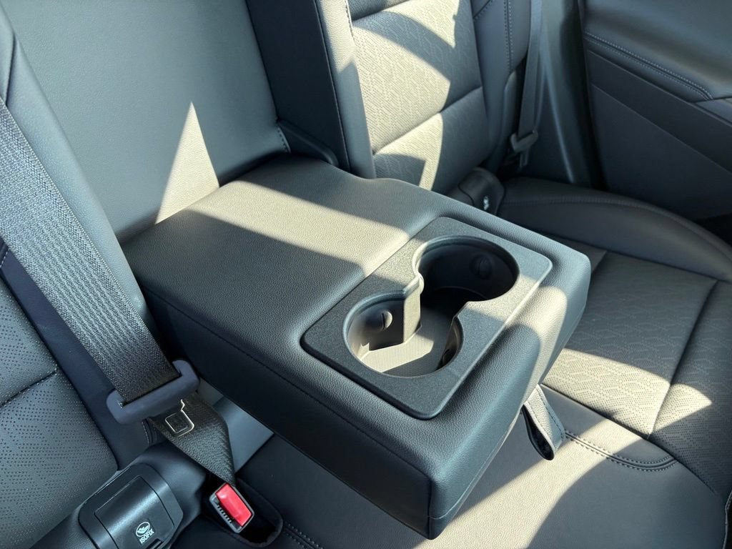New 2027 Chevrolet Equinox LT w/ Convenience Package II FWD image 38