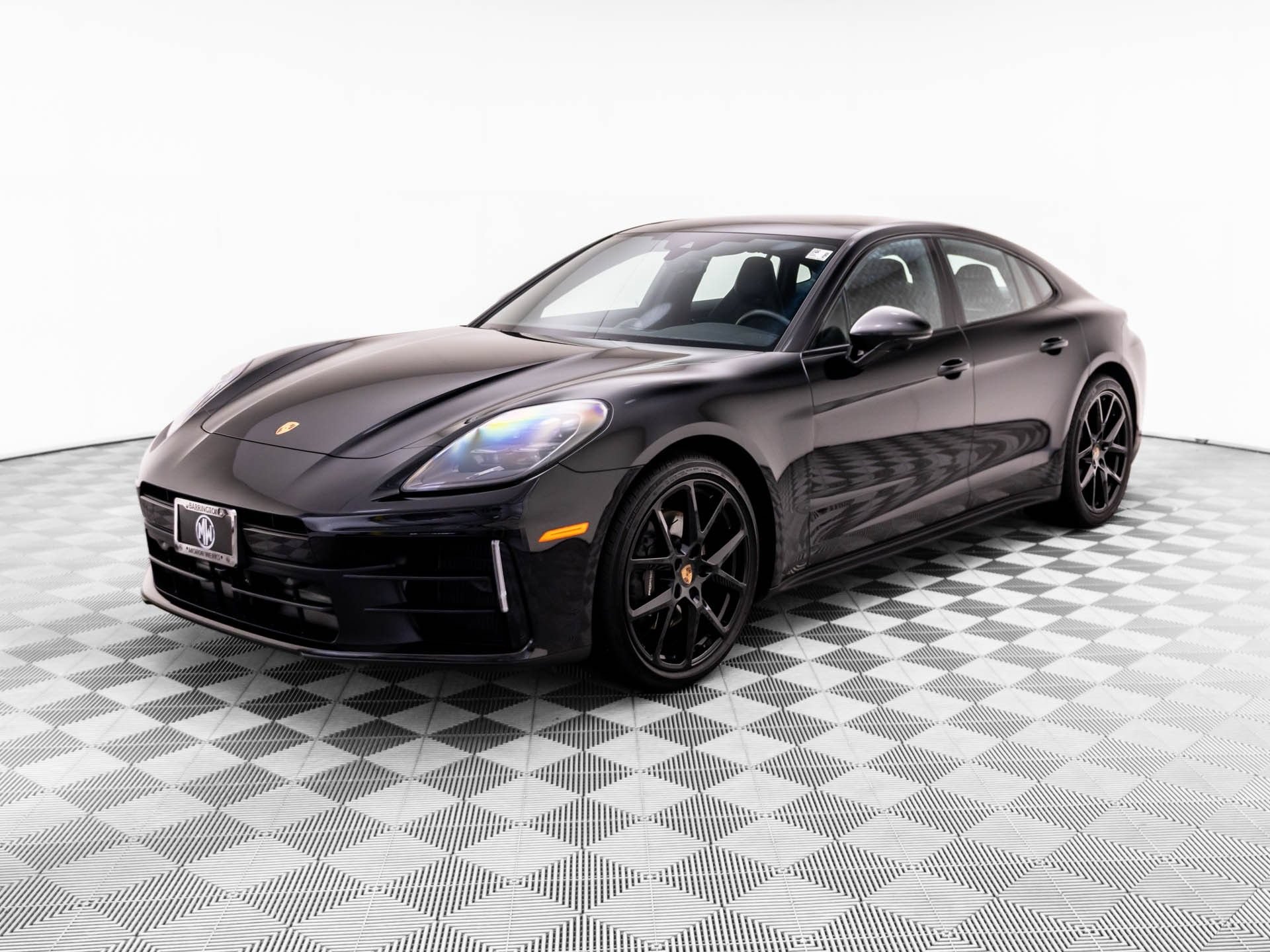 Certified 2025 Porsche Panamera 4 AWD/4WD image 1