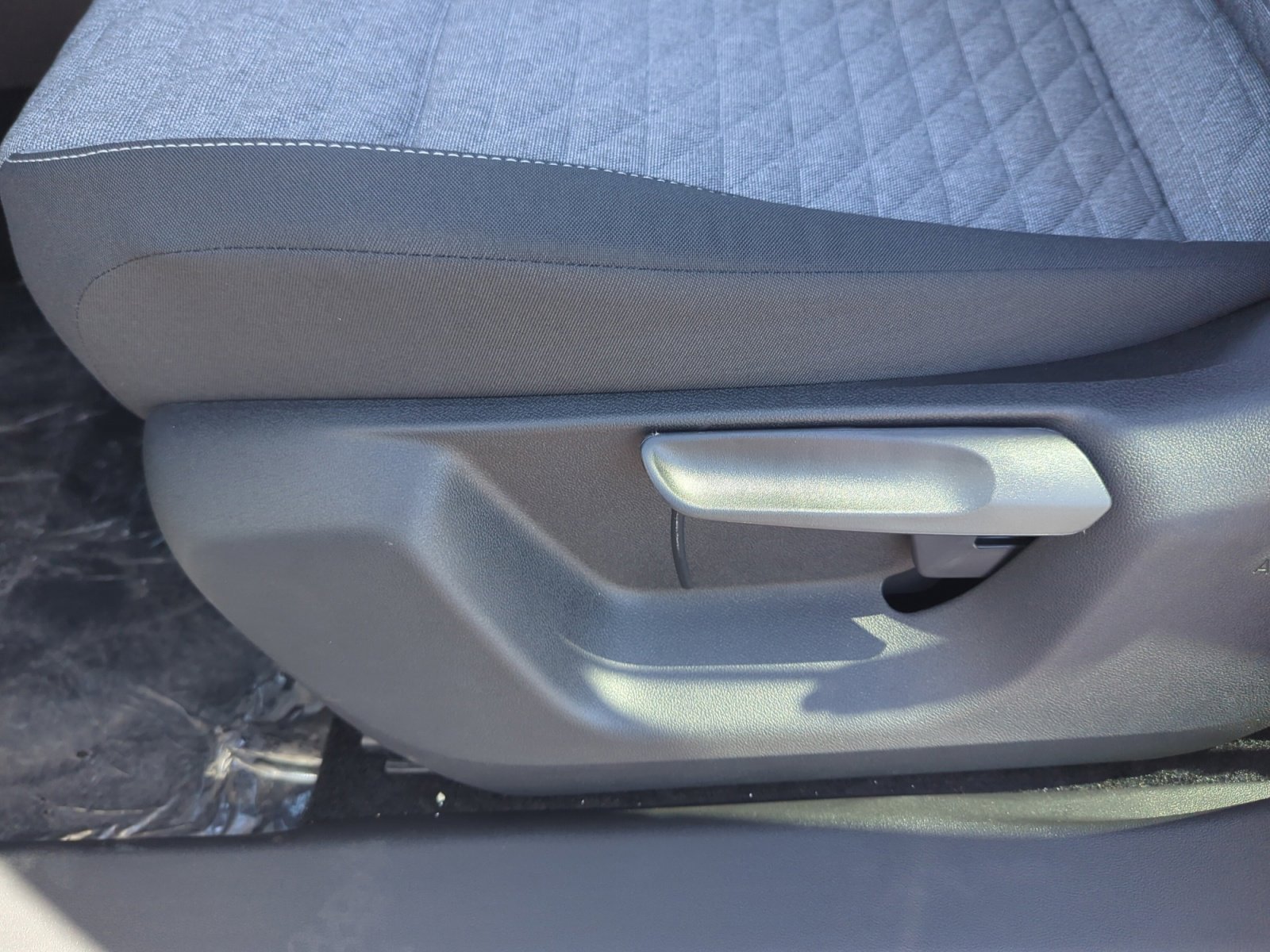 New 2025 Volkswagen Tiguan S image 14