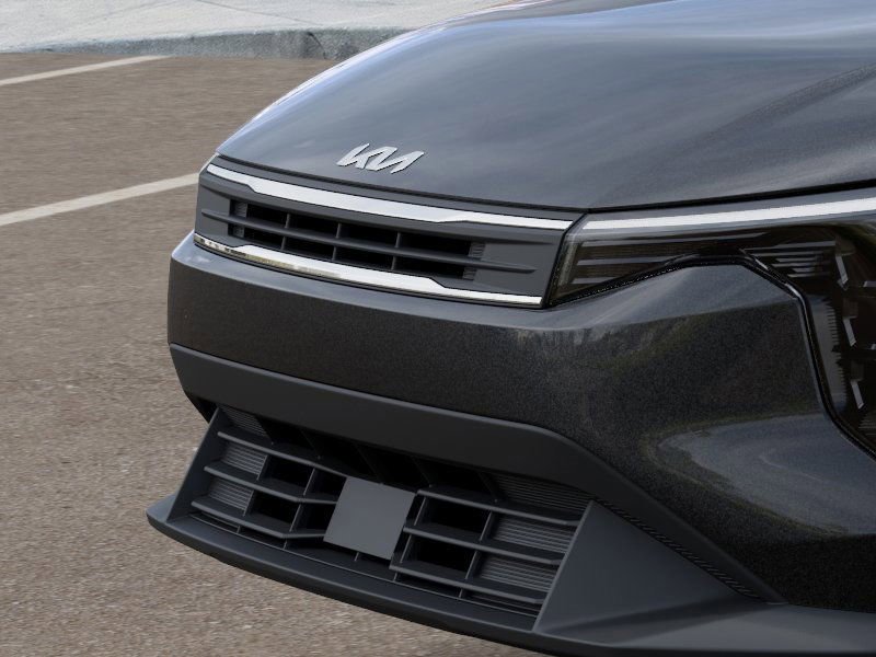 New 2025 Kia K4 LX image 12