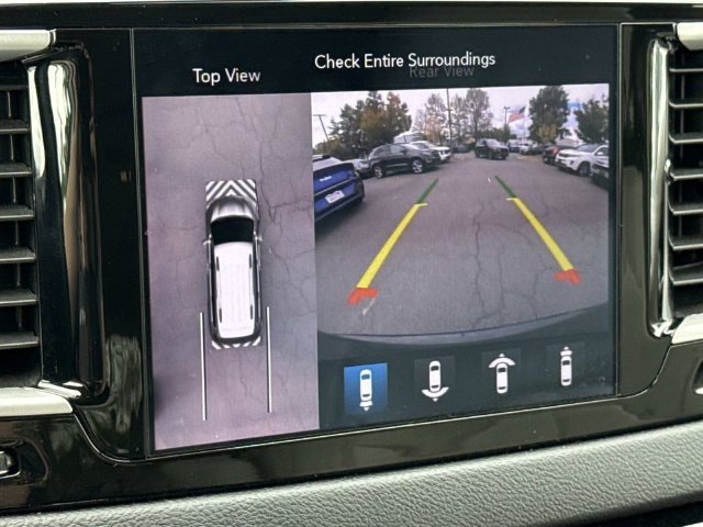 Used 2020 Chrysler Pacifica Touring-L FWD image 21