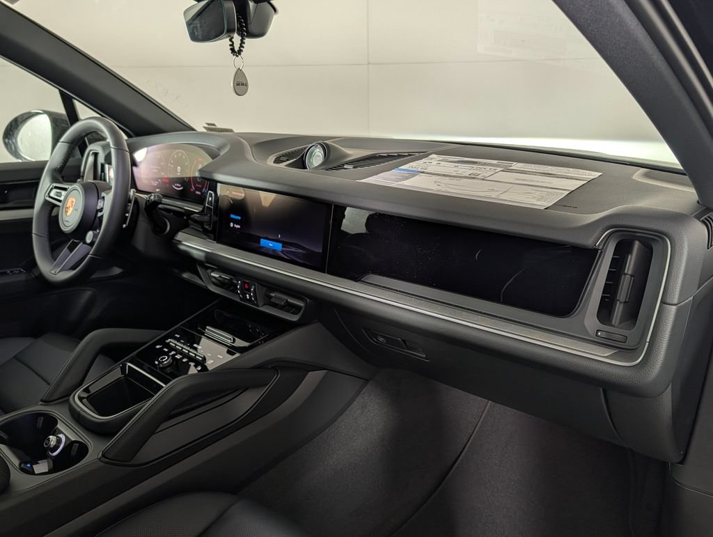 New 2026 Porsche Cayenne AWD/4WD image 19