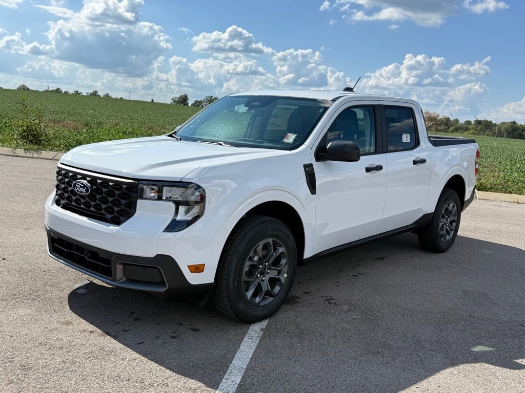 New 2025 Ford Maverick XLT w/ Equipment Group 301A image 39