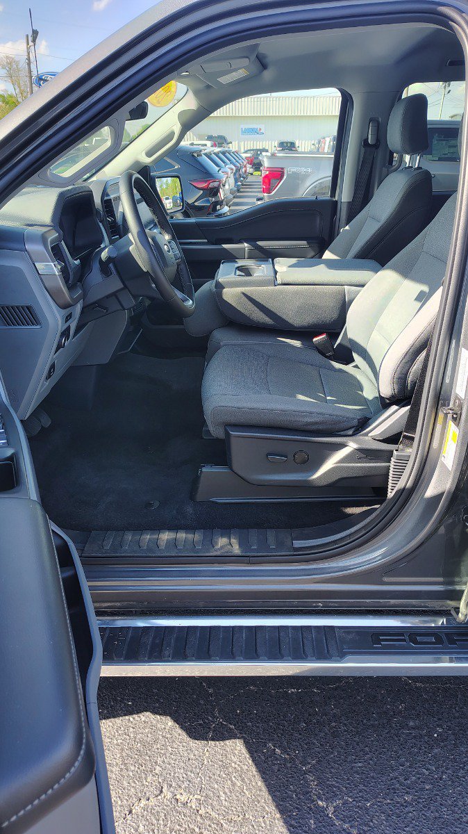 Used 2025 Ford F150 XLT w/ Equipment Group 301A Standard AWD/4WD image 14