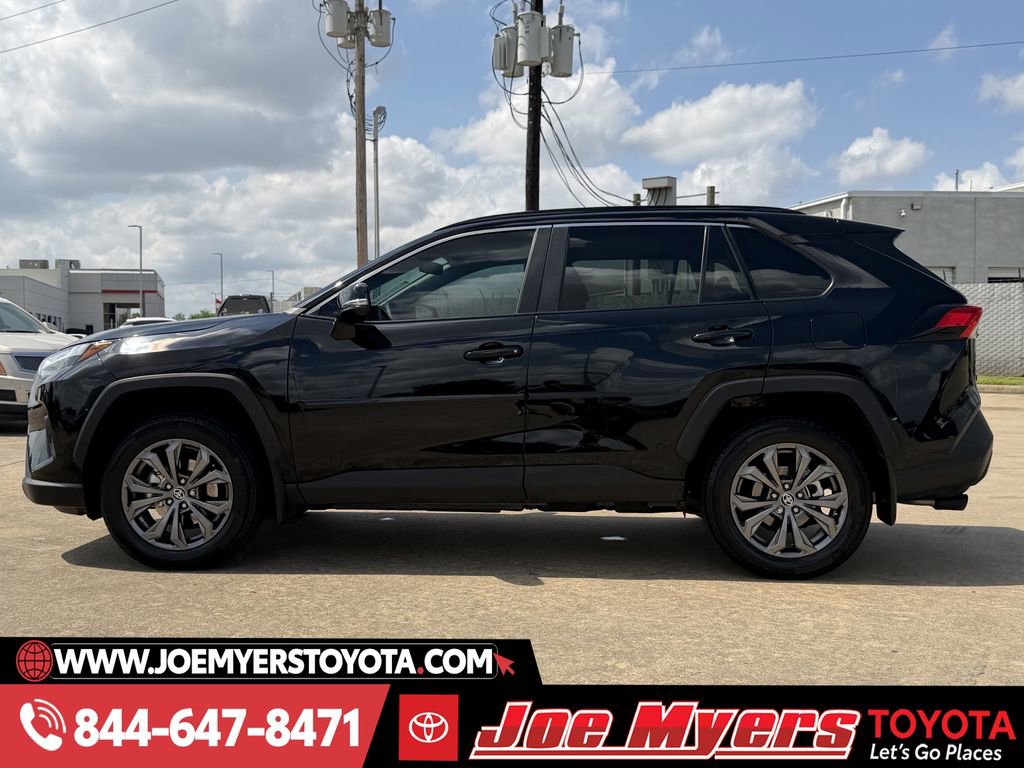 Used 2024 Toyota RAV4 XLE Premium image 6