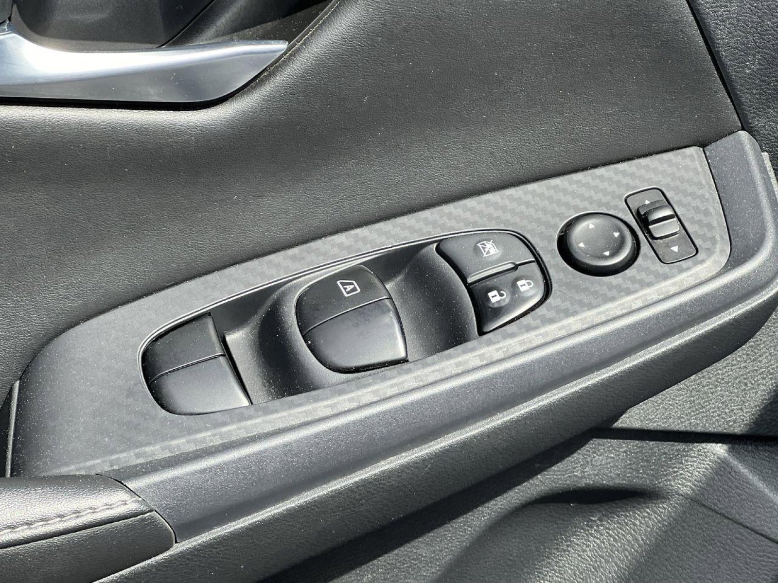 Used 2021 Nissan Sentra SV image 16