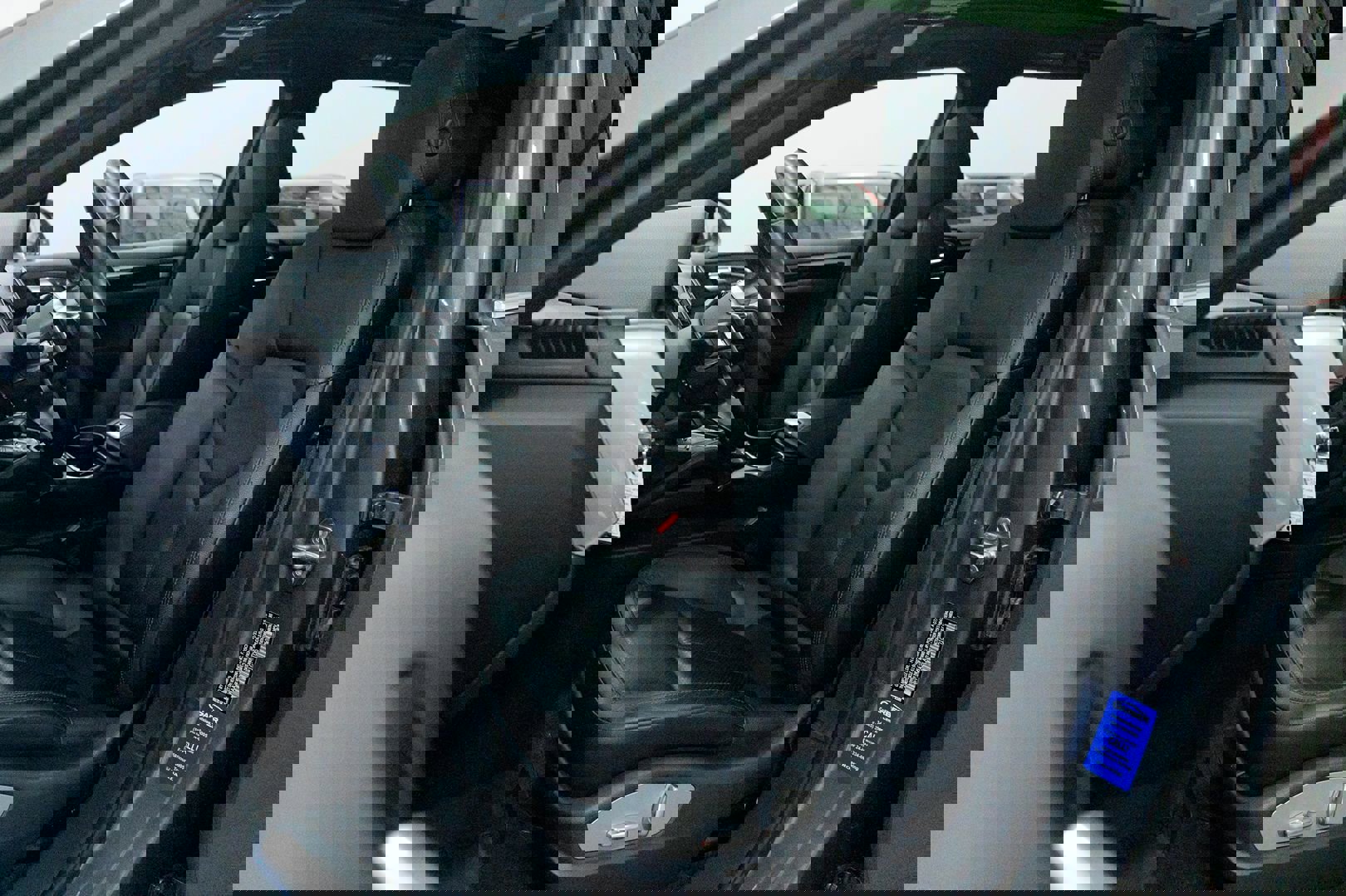 Used 2016 Porsche Cayenne image 23