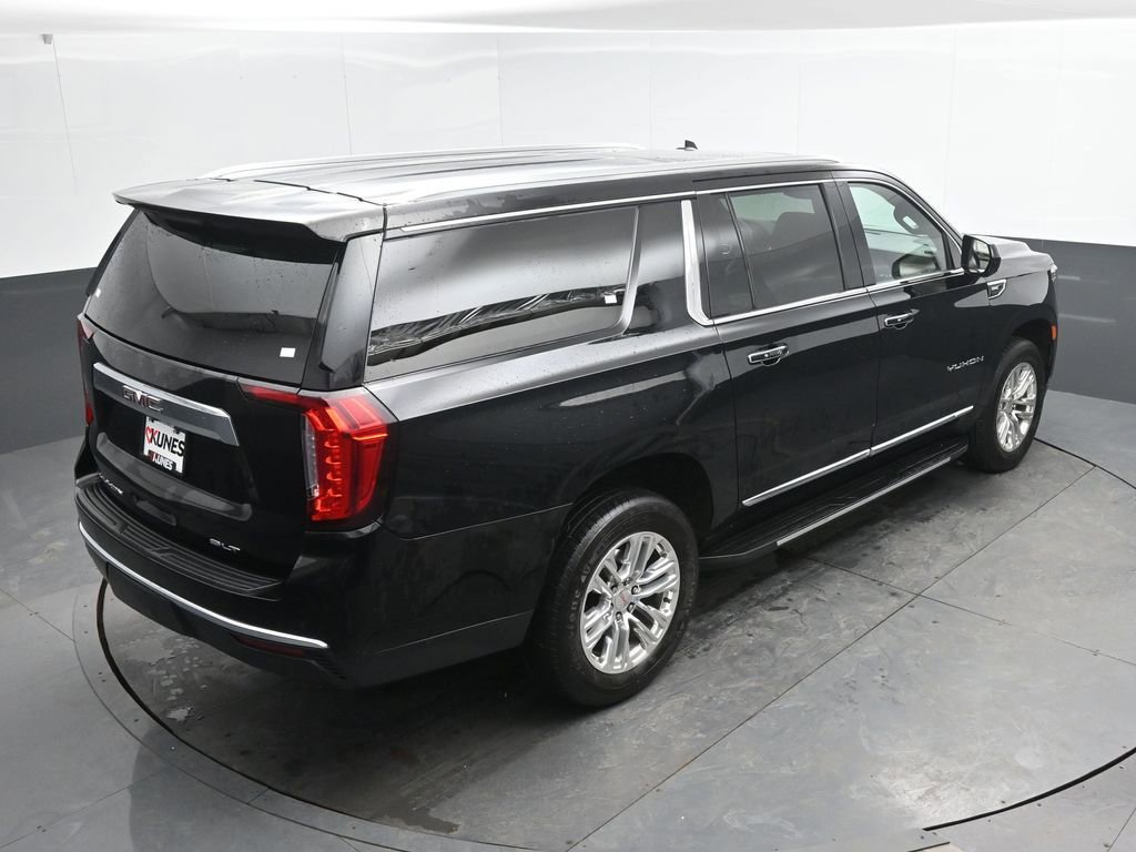 Used 2023 GMC Yukon XL SLT image 30