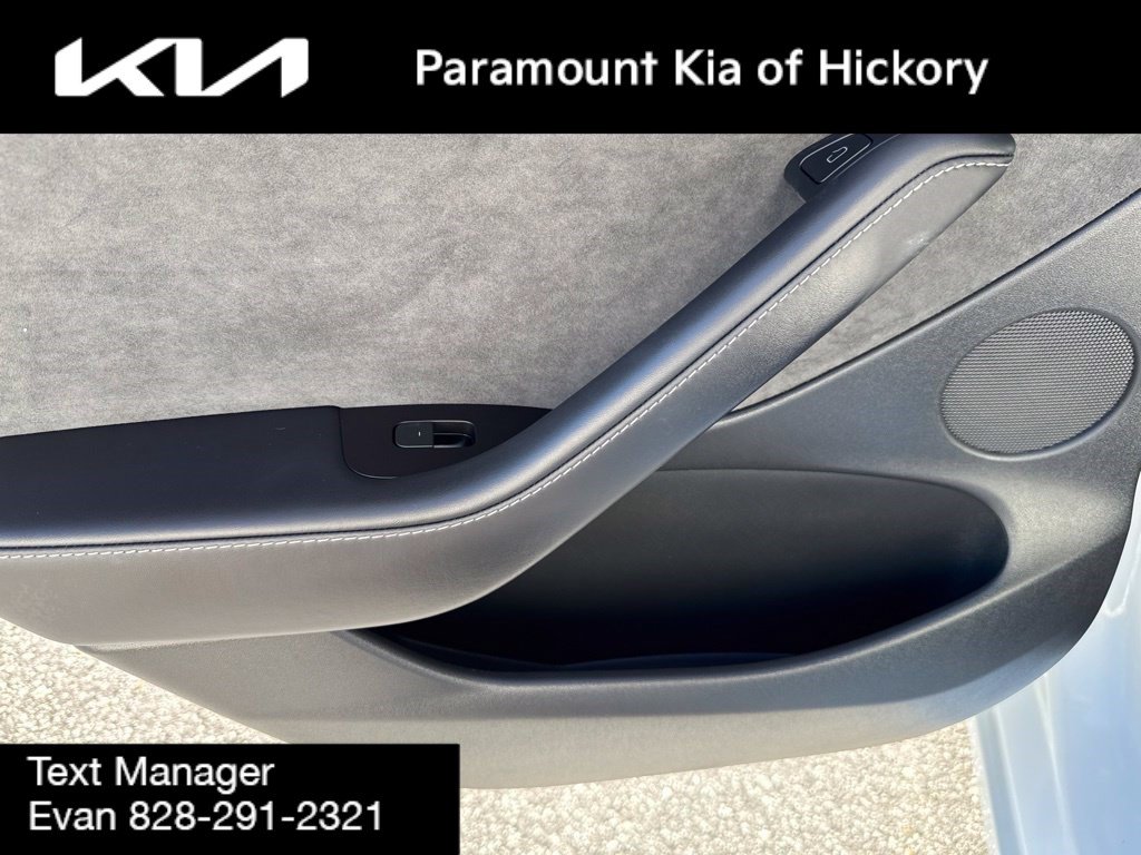 Used 2022 Tesla Model 3 Long Range AWD/4WD image 13