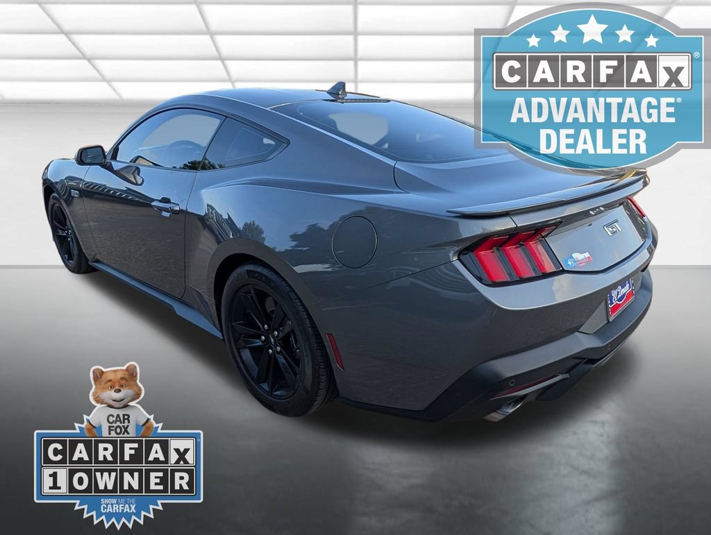 Used 2024 Ford Mustang GT RWD image 2