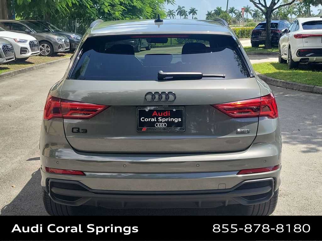 Certified 2024 Audi Q3 2.0T Premium AWD/4WD image 13