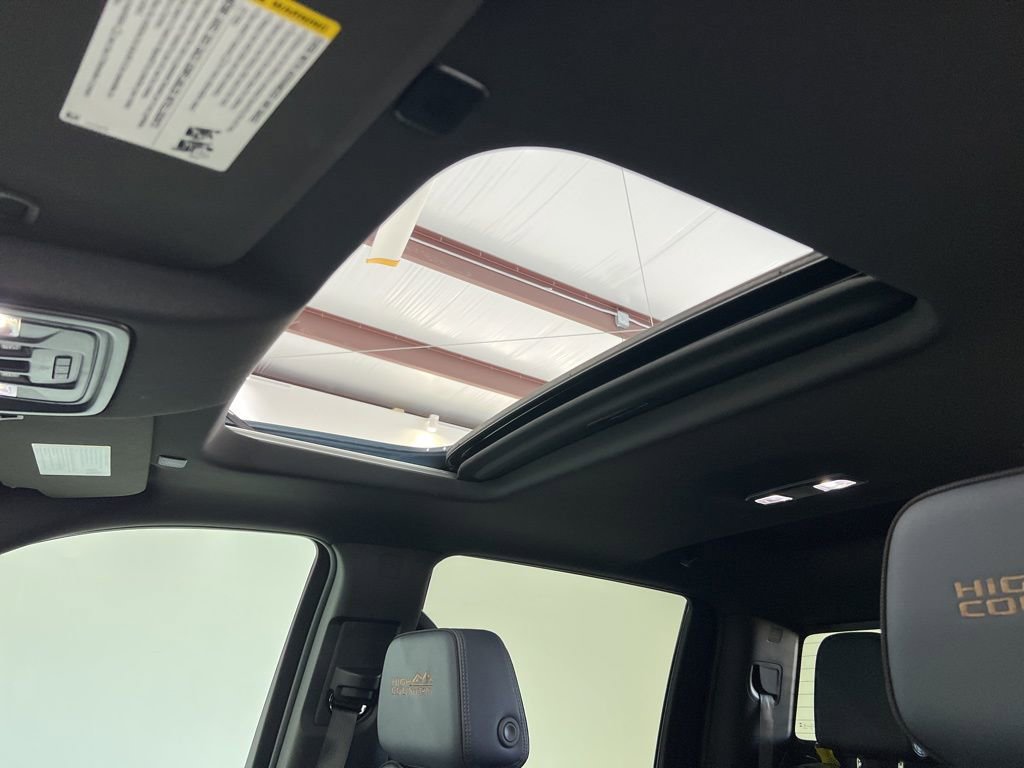 New 2025 Chevrolet Silverado 2500 High Country w/ Technology Package image 17