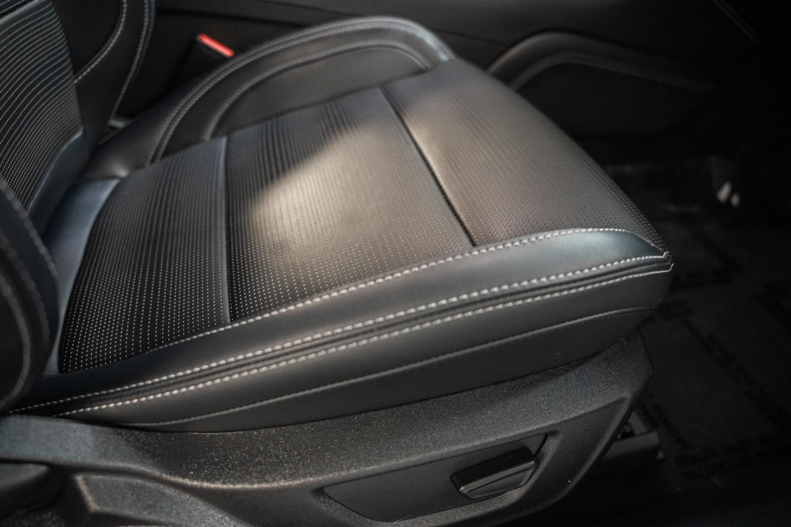Used 2024 Ford Mustang GT Premium RWD image 37