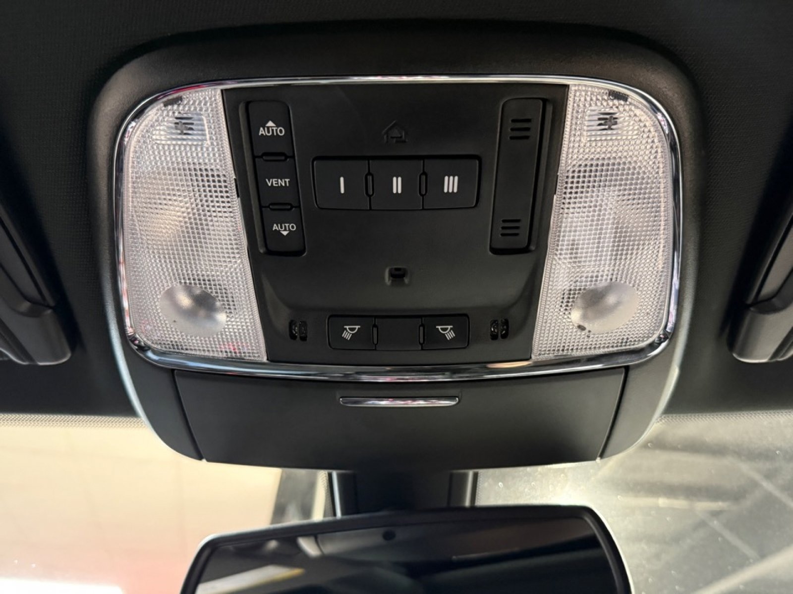 Used 2022 Dodge Charger R/T w/ Plus Group image 39