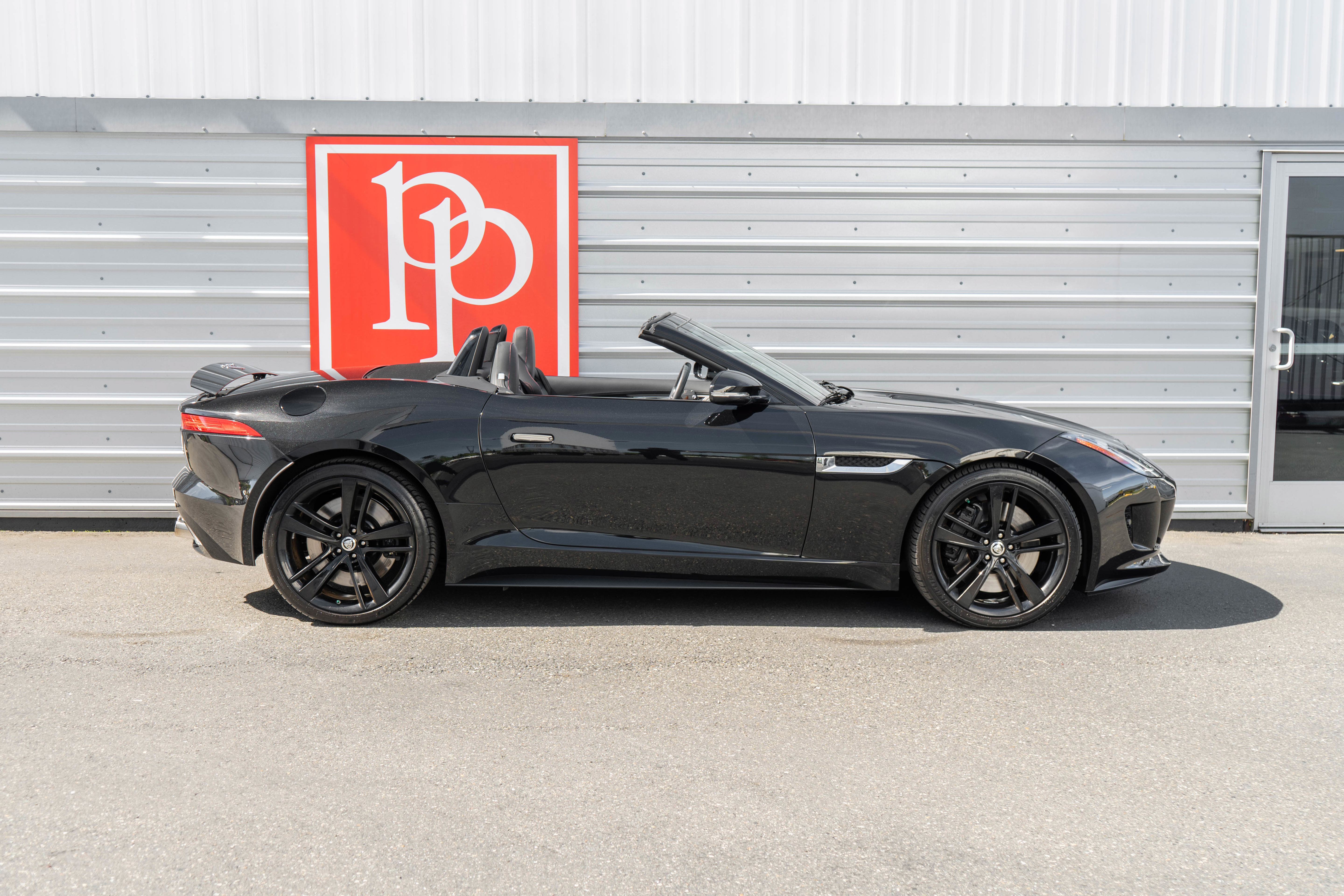 Used 2014 Jaguar F-TYPE S RWD image 37