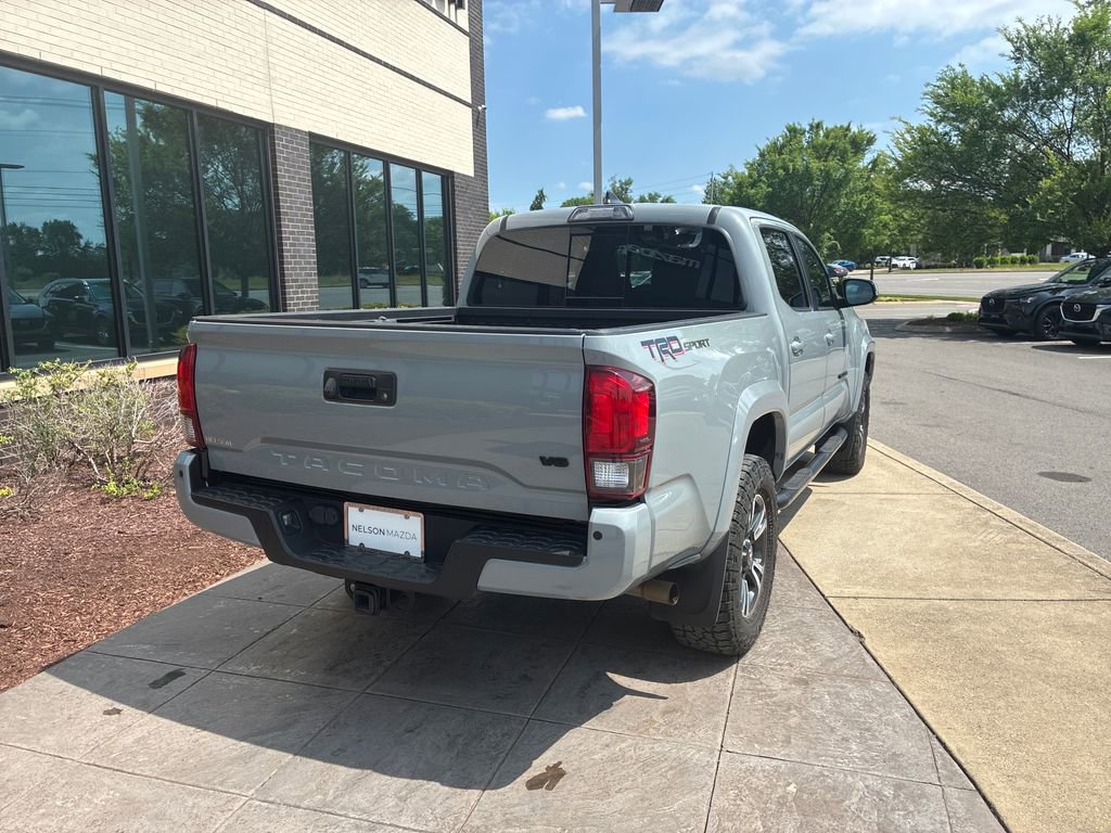 Used 2019 Toyota Tacoma TRD Sport RWD image 3