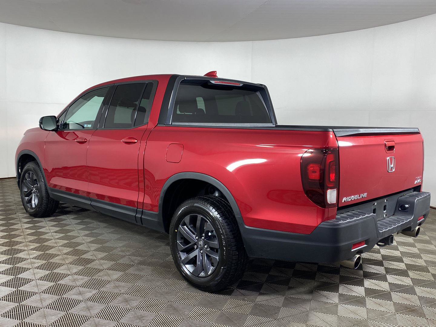 Used 2023 Honda Ridgeline Sport image 7