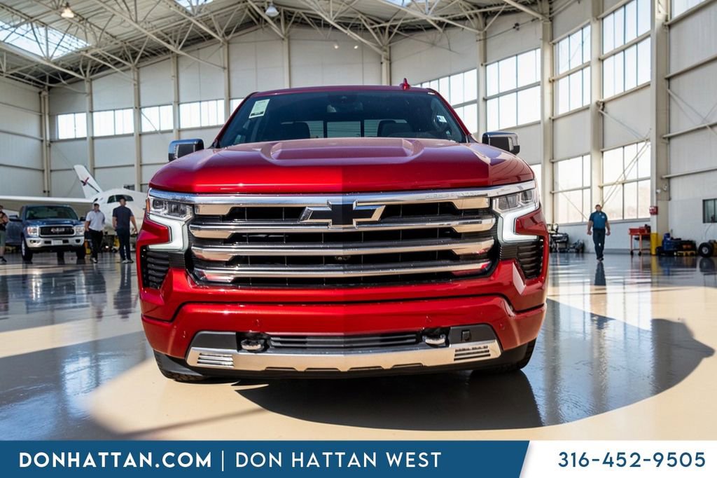 Used 2023 Chevrolet Silverado 1500 High Country w/ Z71 Off-Road Package image 27