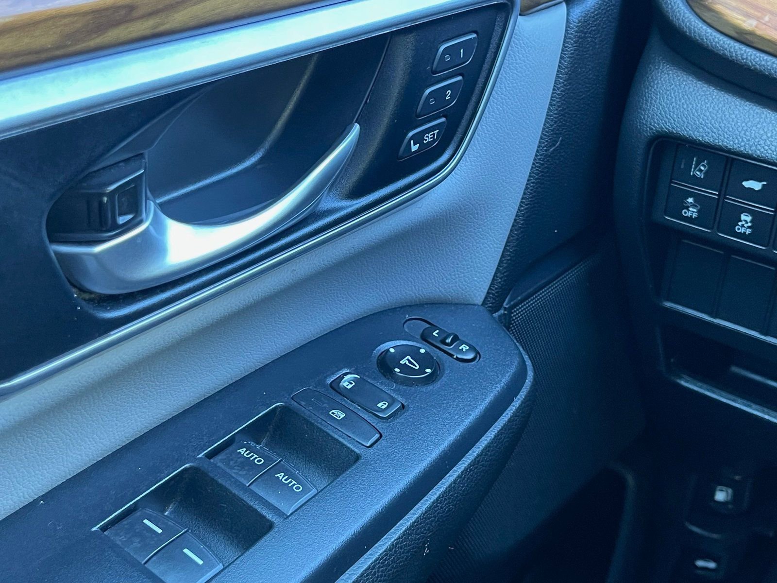 Used 2017 Honda CR-V EX-L image 47
