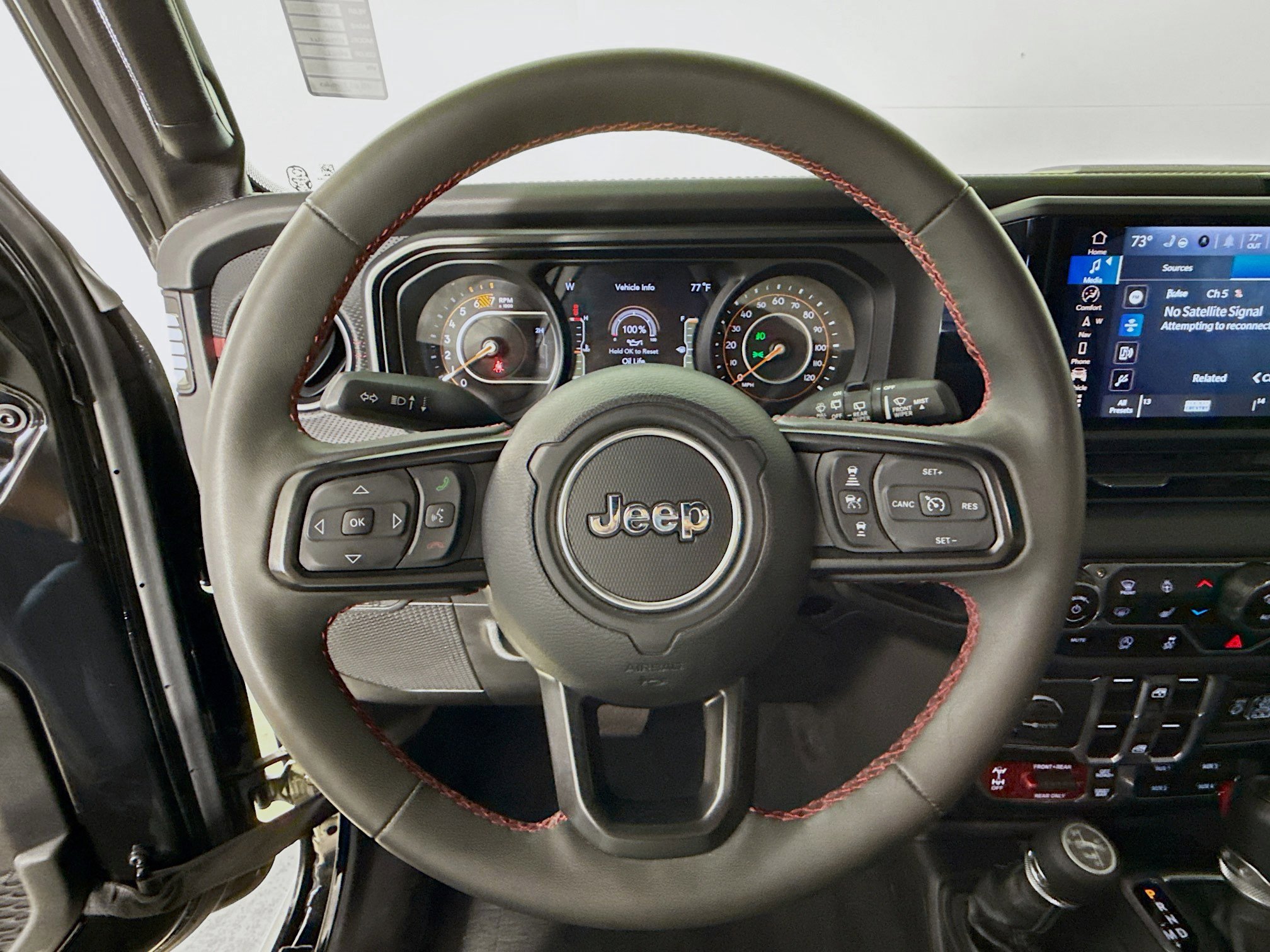 Used 2024 Jeep Wrangler Unlimited Rubicon image 11