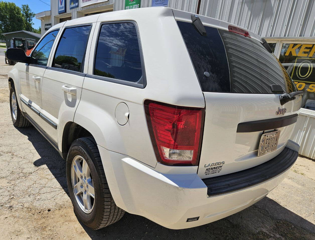 Used 2007 Jeep Grand Cherokee Laredo RWD image 15