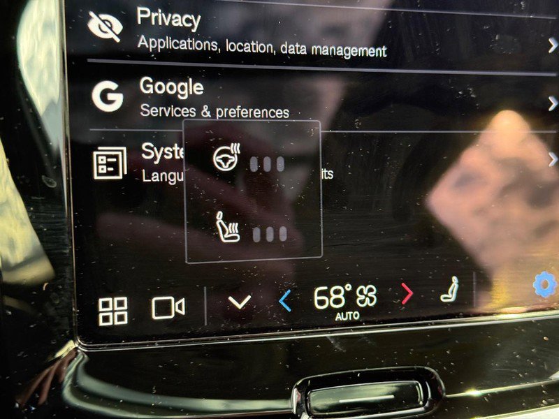 New 2025 Volvo V60 B5 Cross Country Plus w/ Protection Package Premier image 16