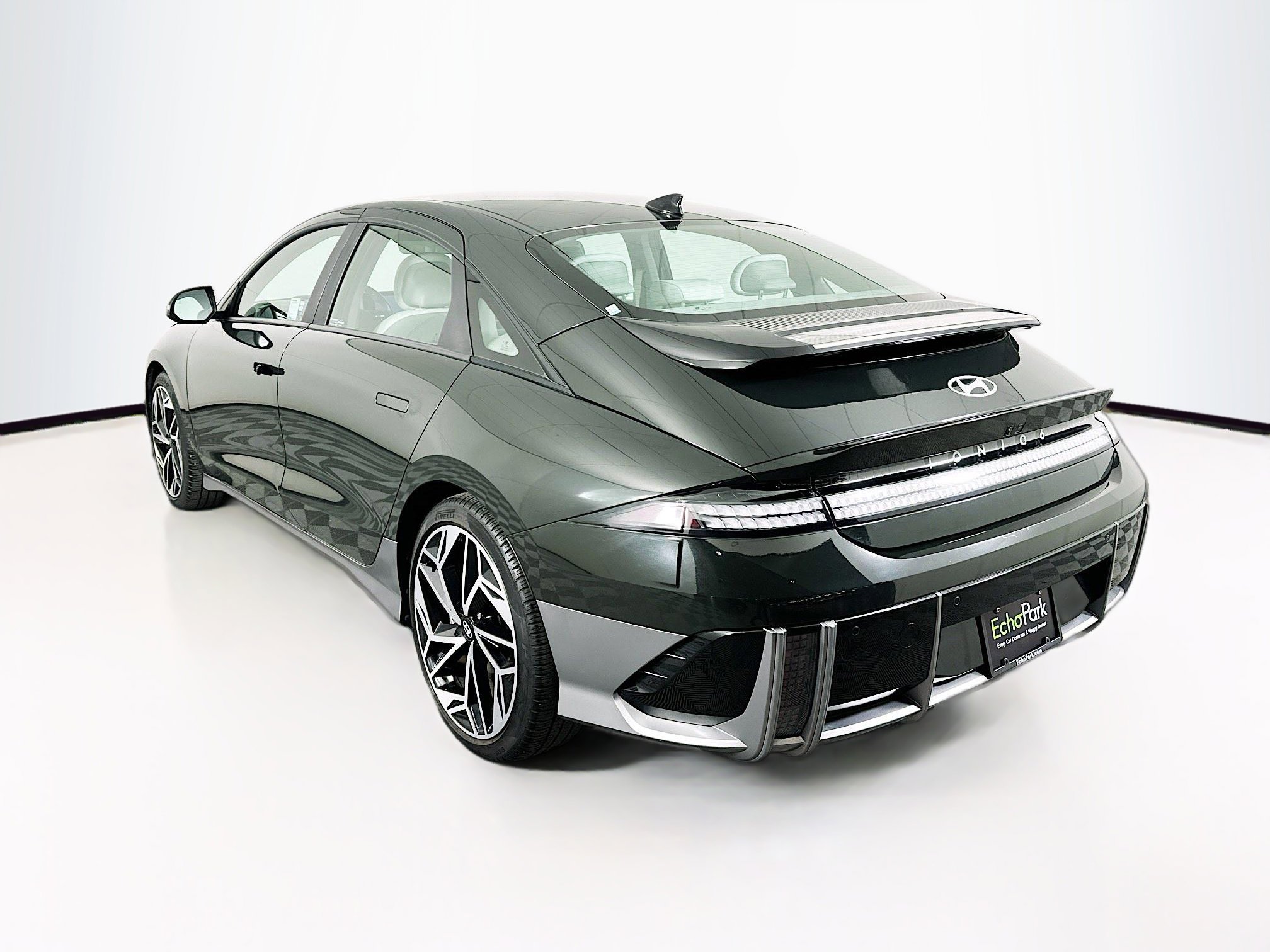 Used 2023 Hyundai Ioniq 6 SEL image 5