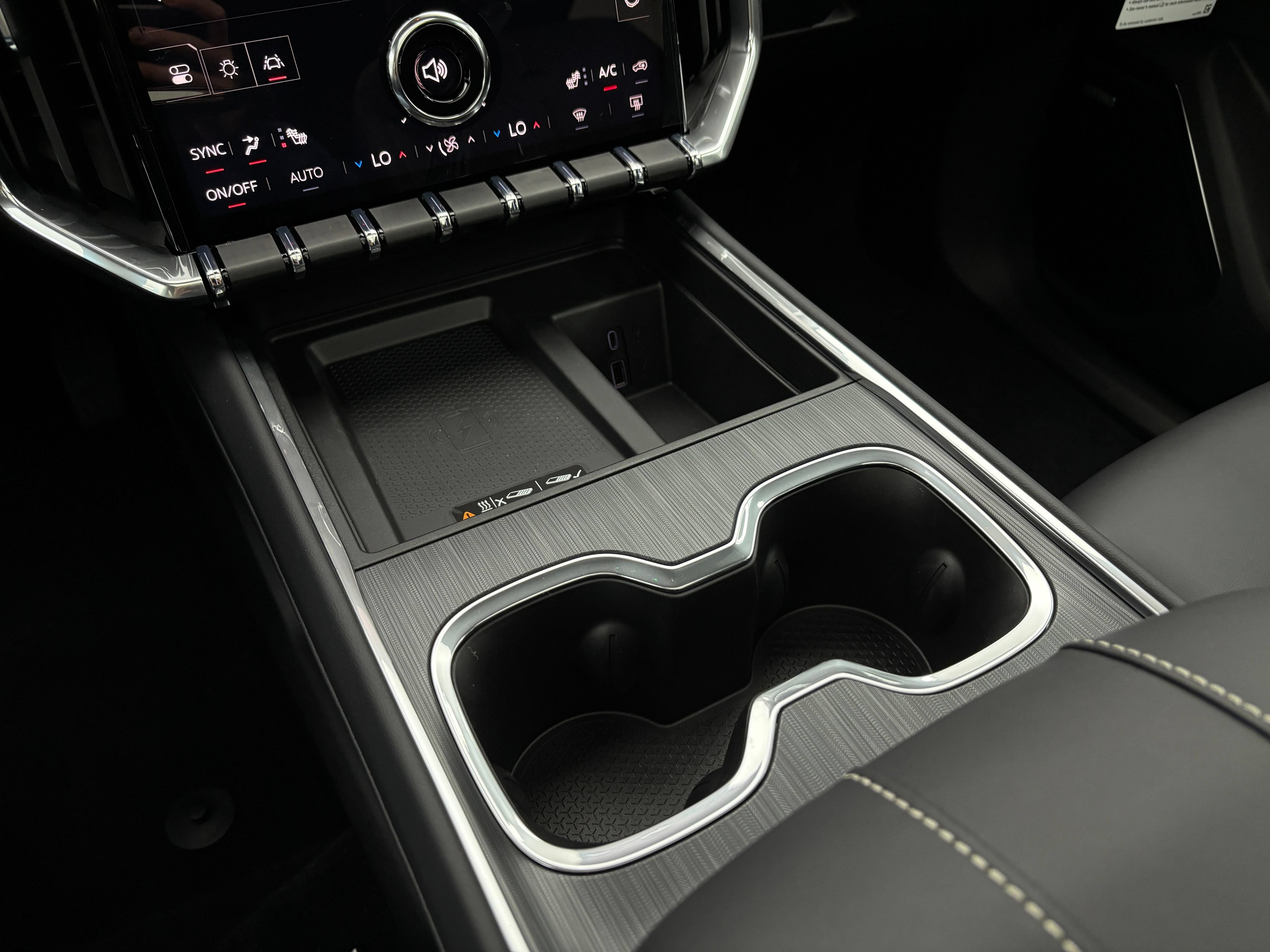 New 2027 GMC Acadia Elevation w/ Black Edition AWD/4WD image 31