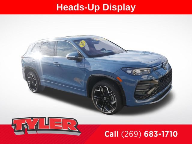 Used 2025 Volkswagen Tiguan SEL R-Line AWD/4WD image 1