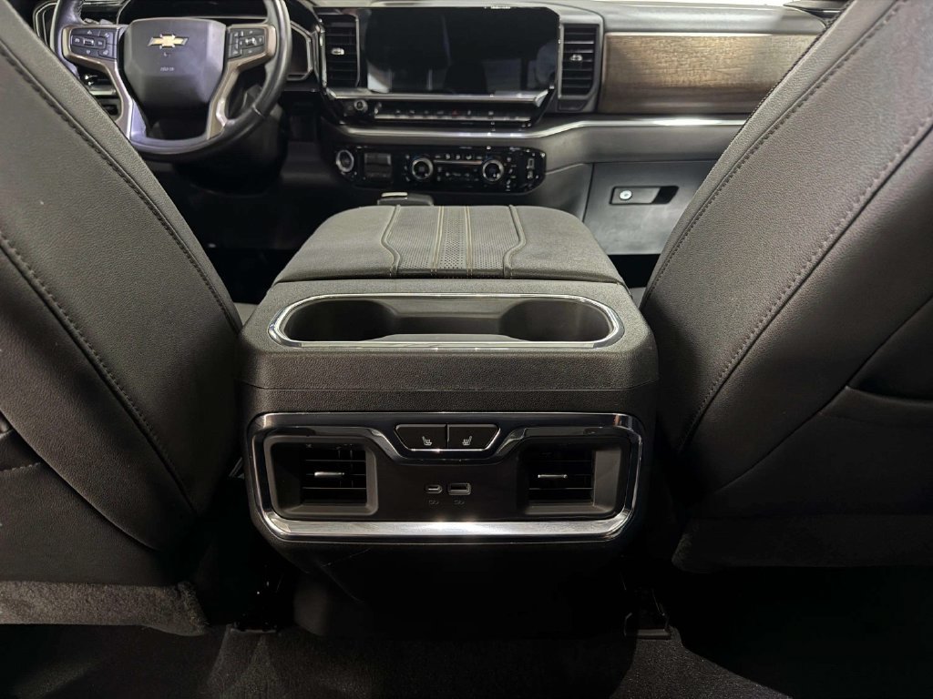 Used 2023 Chevrolet Silverado 1500 High Country w/ Technology Package AWD/4WD image 22