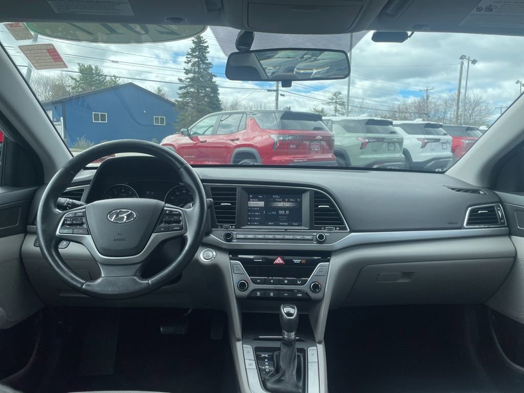 Used 2017 Hyundai Elantra SE w/ SE A/T Tech Package 03 FWD image 8