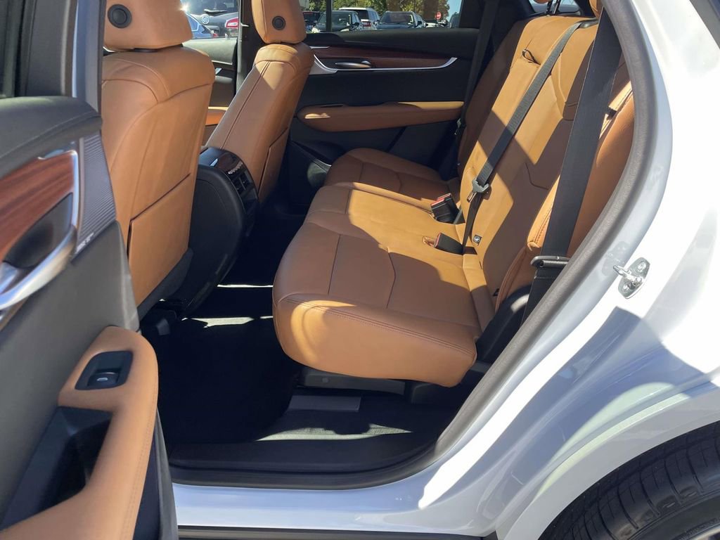 New 2025 Cadillac XT5 Premium Luxury w/ Technology Package image 12