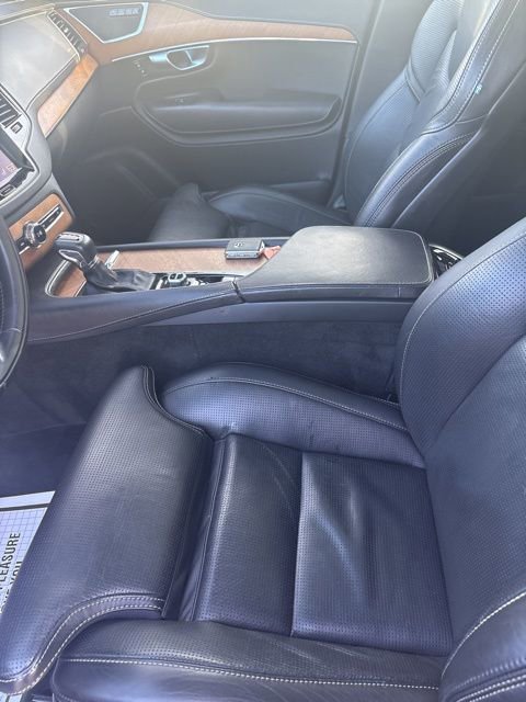 Used 2017 Volvo XC90 T6 Inscription w/ Vision Package image 26