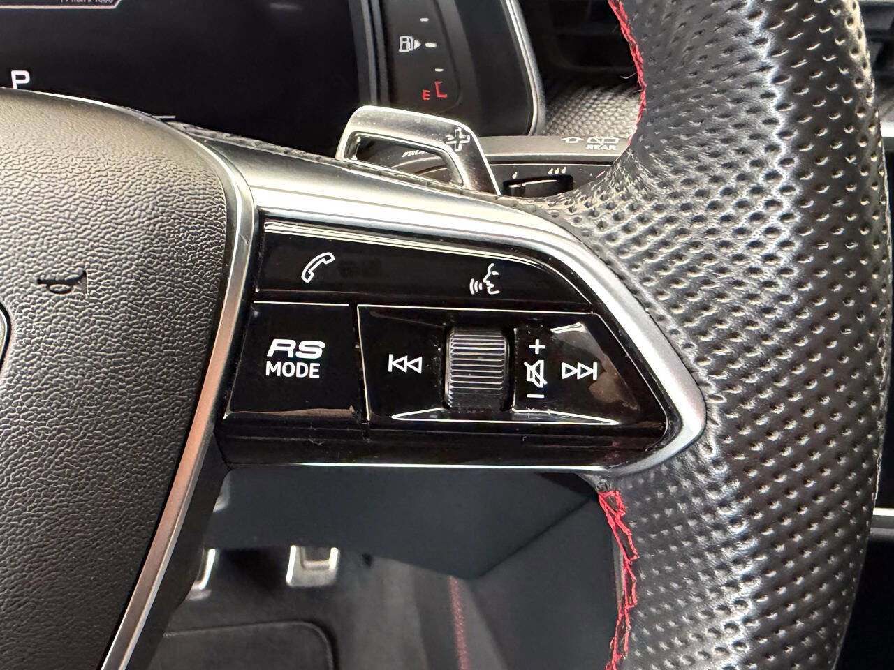 Used 2021 Audi RS 6 image 45