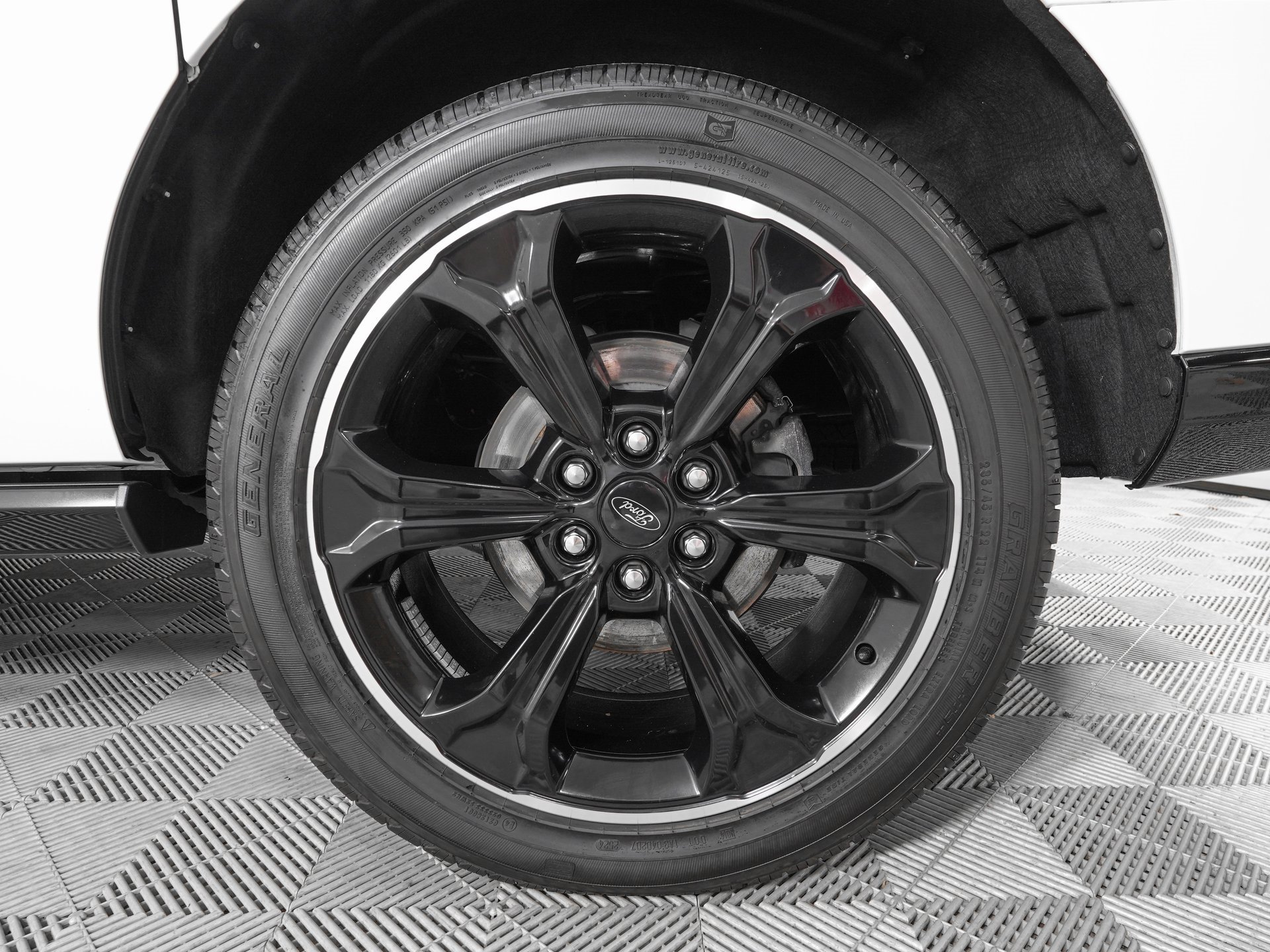 Used 2024 Ford Expedition Max Limited image 35