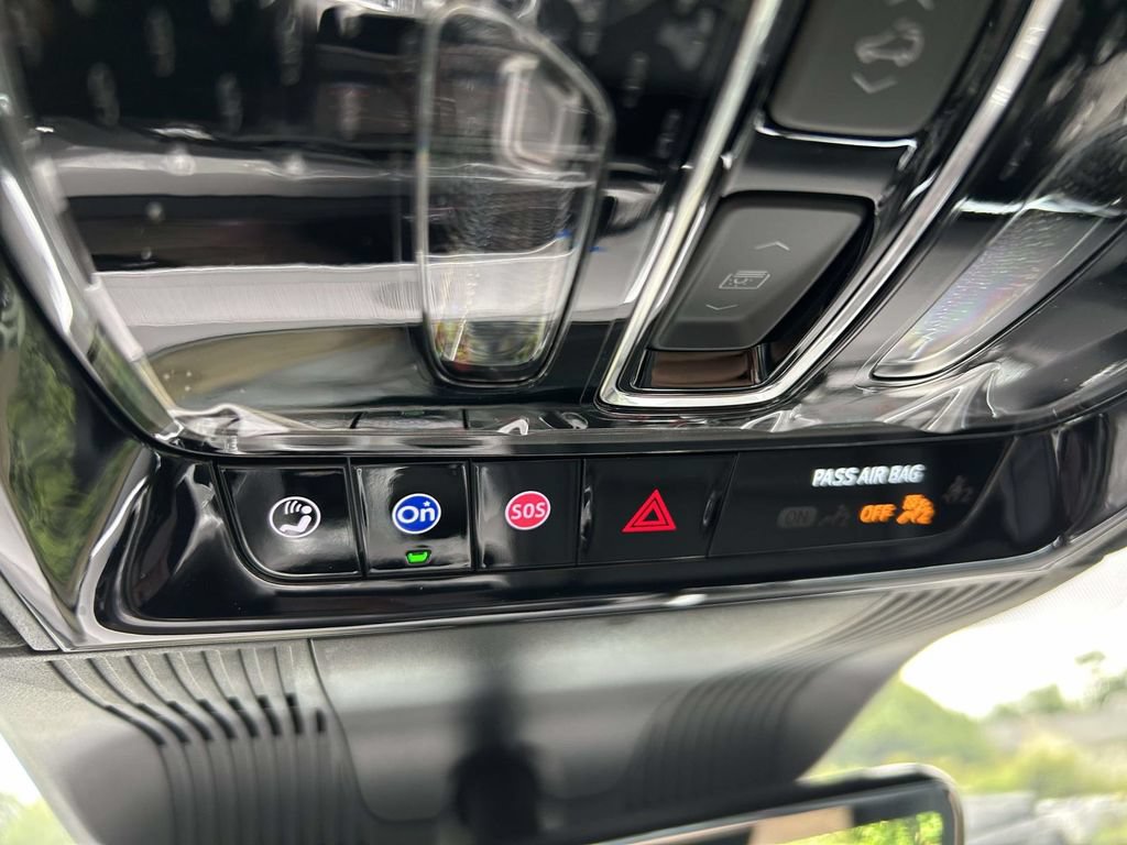 New 2027 Cadillac Vistiq Sport AWD/4WD image 29