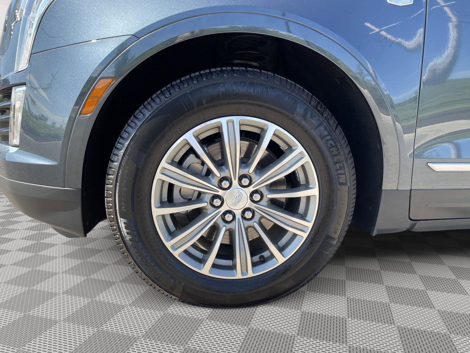 Used 2019 Cadillac XT5 Luxury FWD image 16