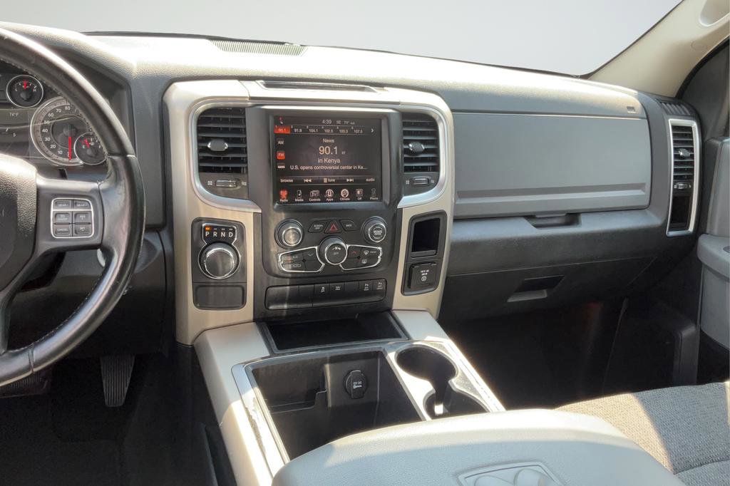 Used 2015 RAM 1500 Big Horn RWD image 16
