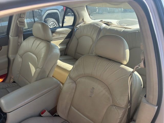 Used 2000 Lincoln Continental FWD image 10