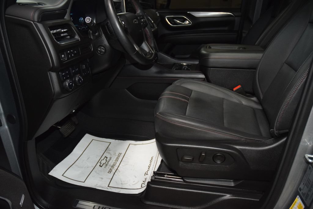 Used 2024 Chevrolet Tahoe RST w/ Luxury Package AWD/4WD image 39