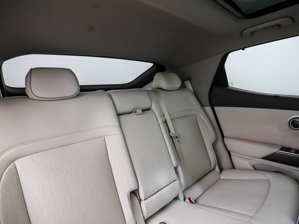 Used 2023 Genesis GV60 Advanced AWD/4WD image 28