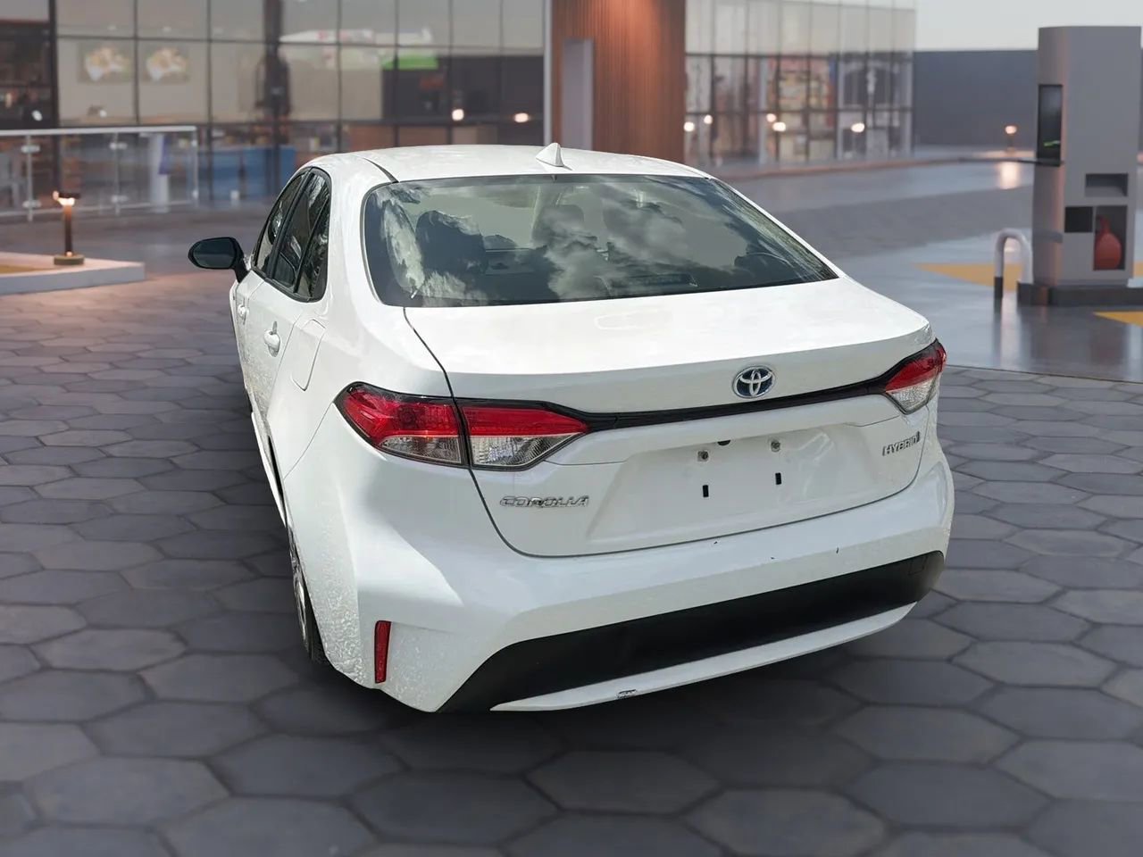 Used 2020 Toyota Corolla LE image 9