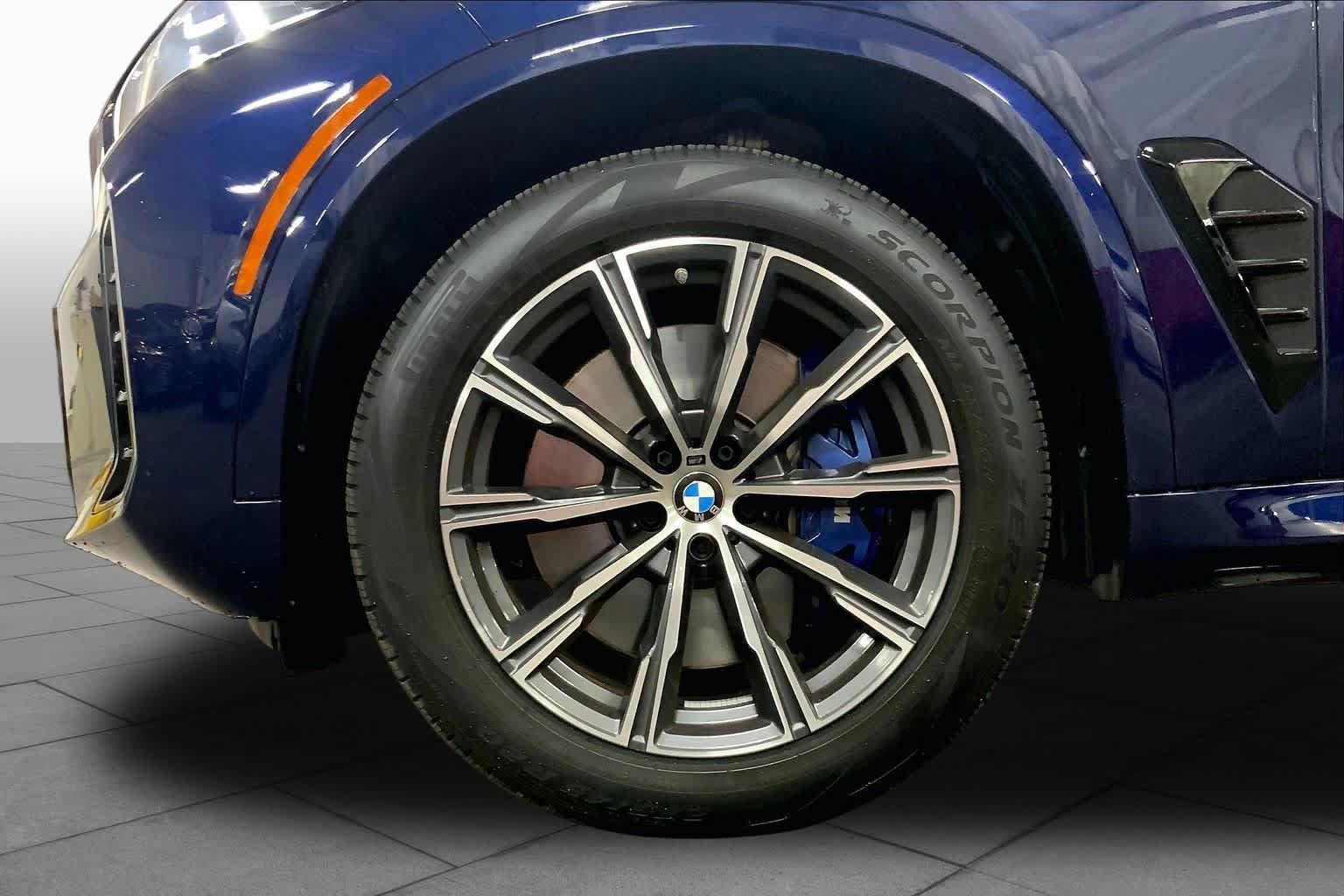 Used 2025 BMW X5 M60i w/ Executive Package AWD/4WD image 11