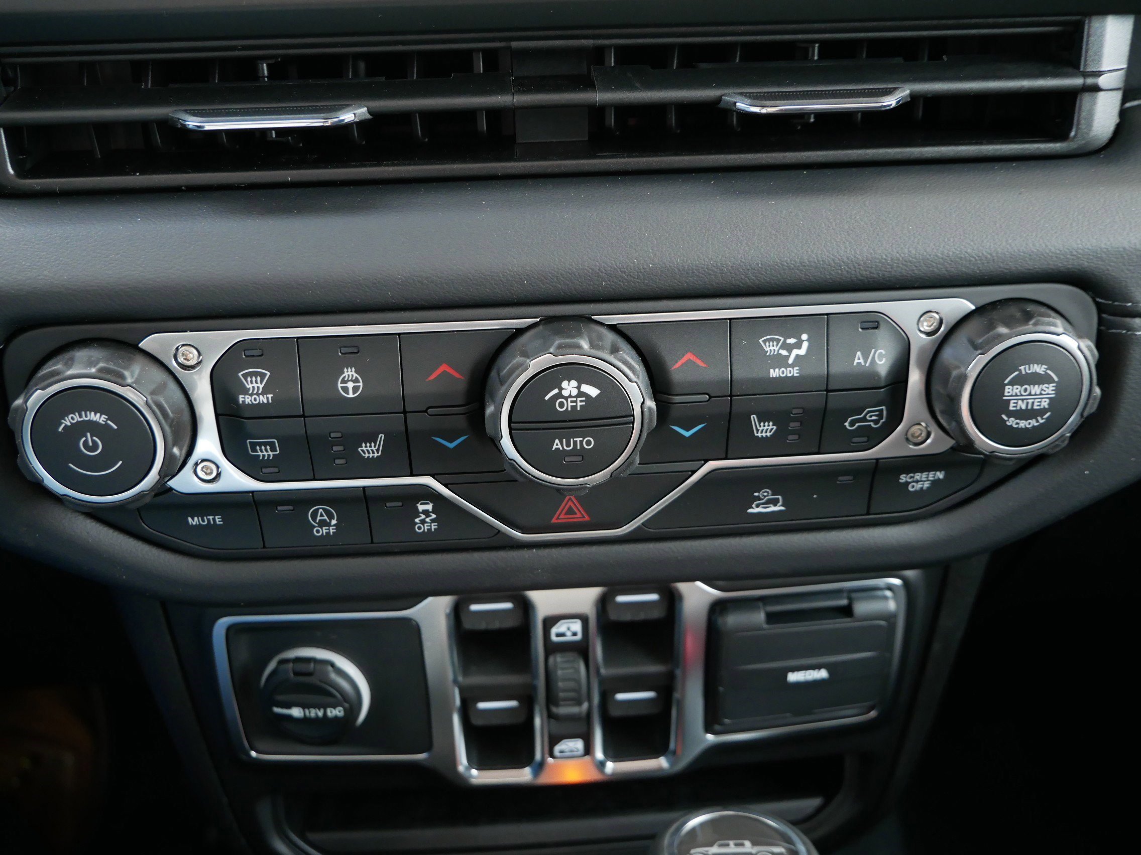 New 2026 Jeep Gladiator Sport AWD/4WD image 19