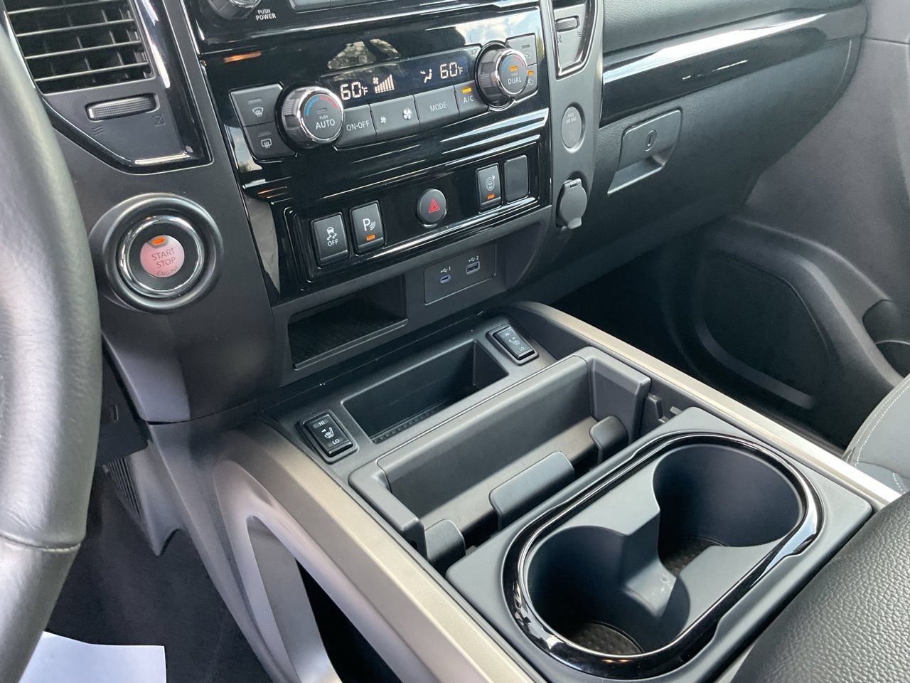 Used 2024 Nissan Titan SV w/ SV Bronze Edition Package RWD image 25