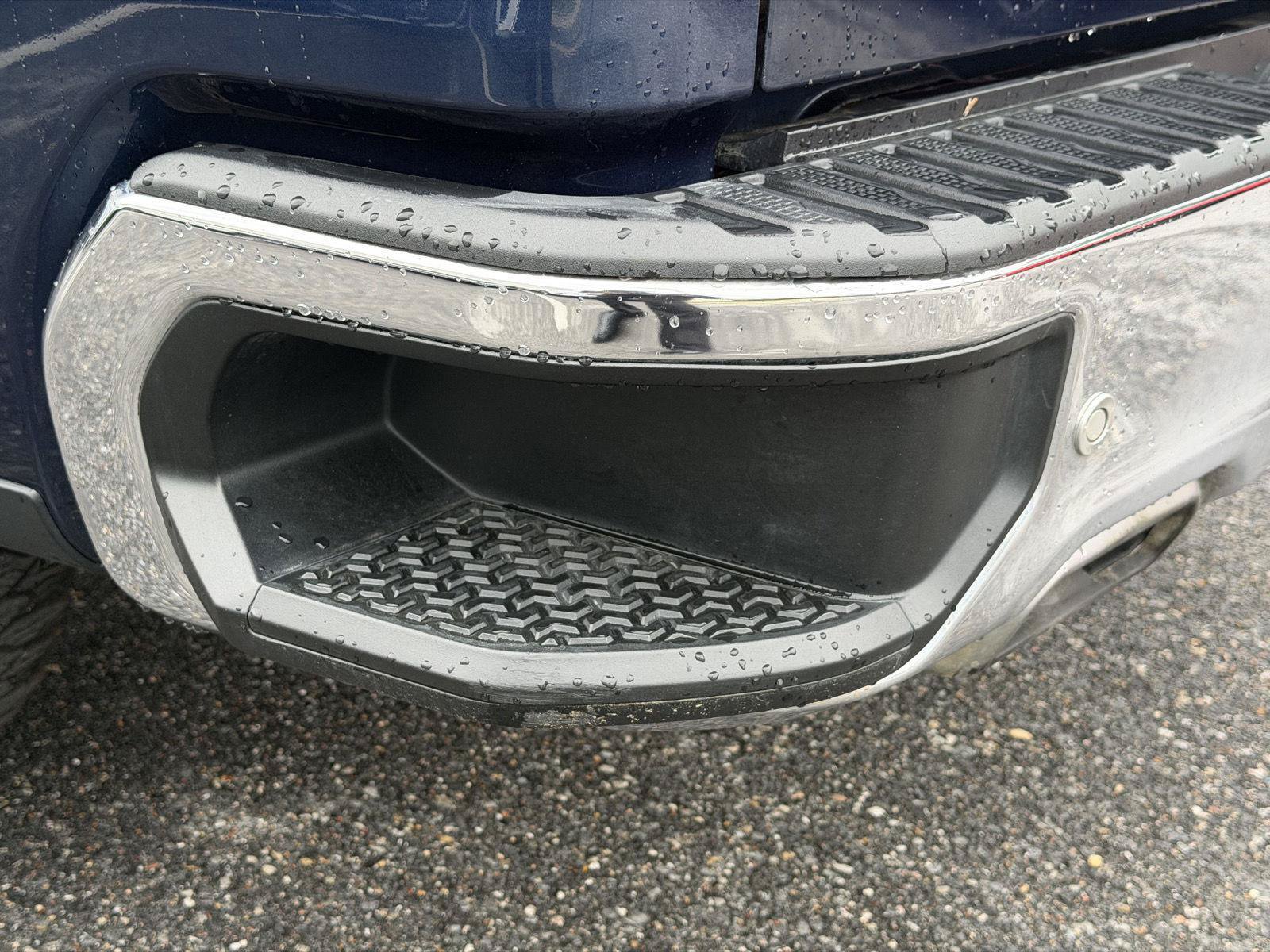 Used 2022 Chevrolet Silverado 1500 LTZ AWD/4WD image 9