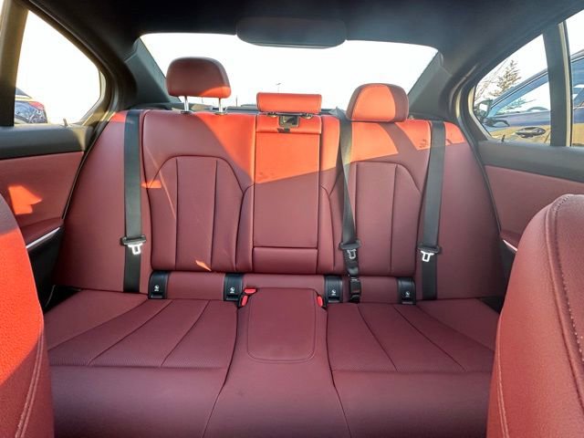 Used 2025 BMW M340i xDrive AWD/4WD image 32