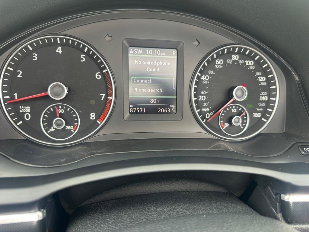 Used 2012 Volkswagen Eos Executive FWD image 23