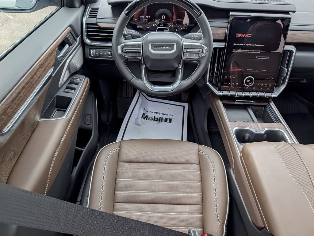 New 2026 GMC Acadia Denali Ultimate w/ LPO, Floor Liner Package AWD/4WD image 13